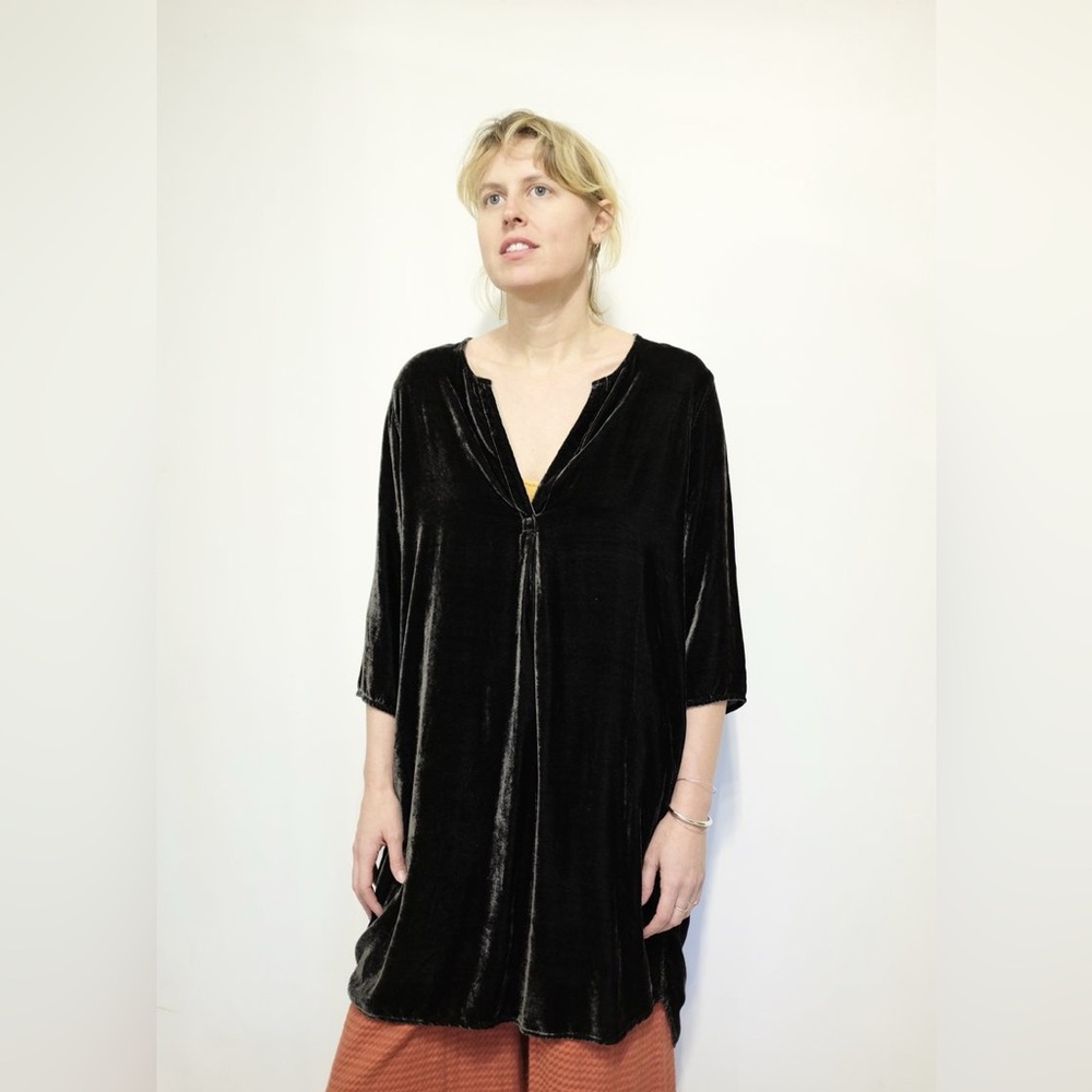 CP Shades Velvet Halle Dress